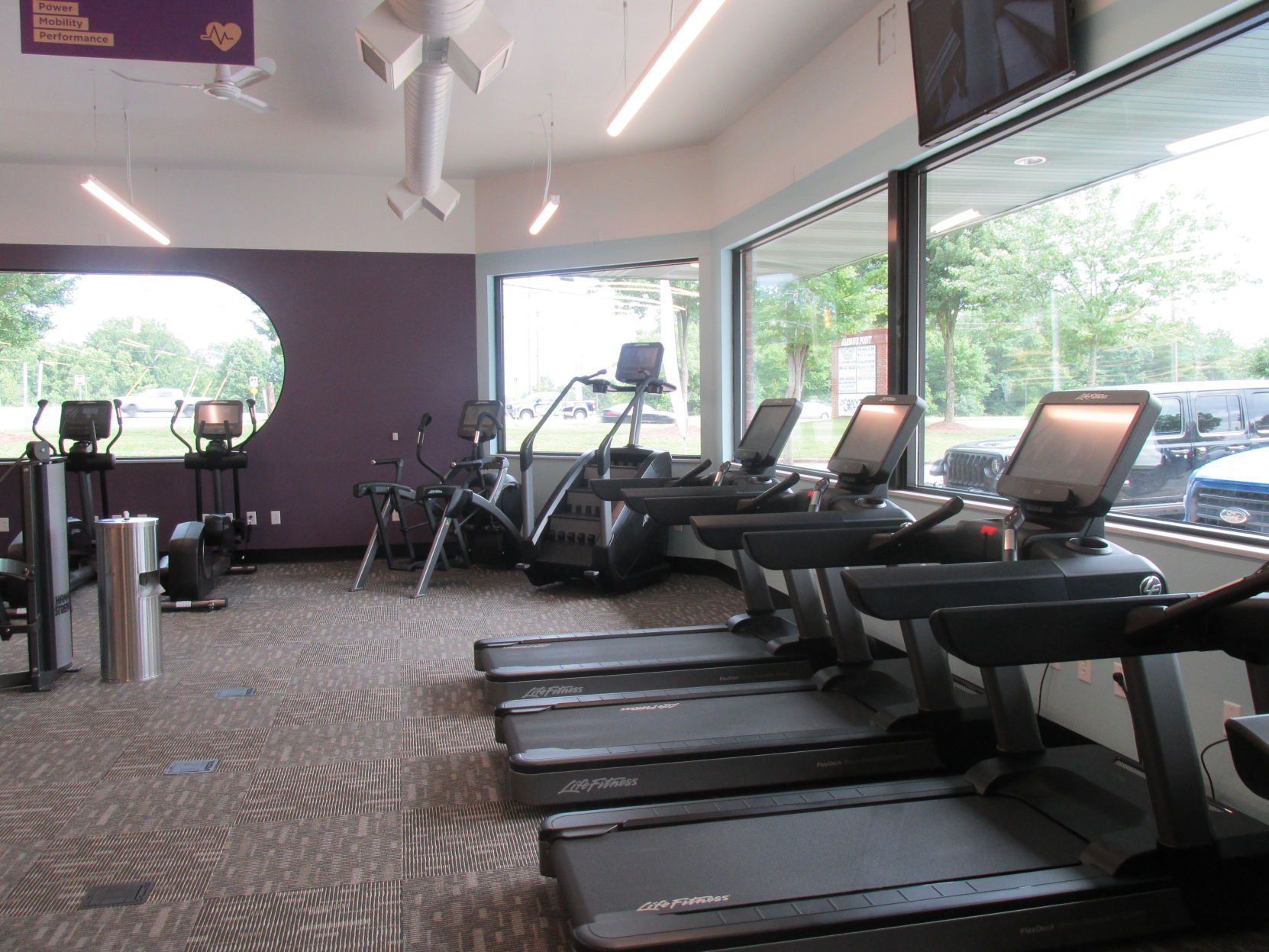 Anytime Fitness (7).JPG